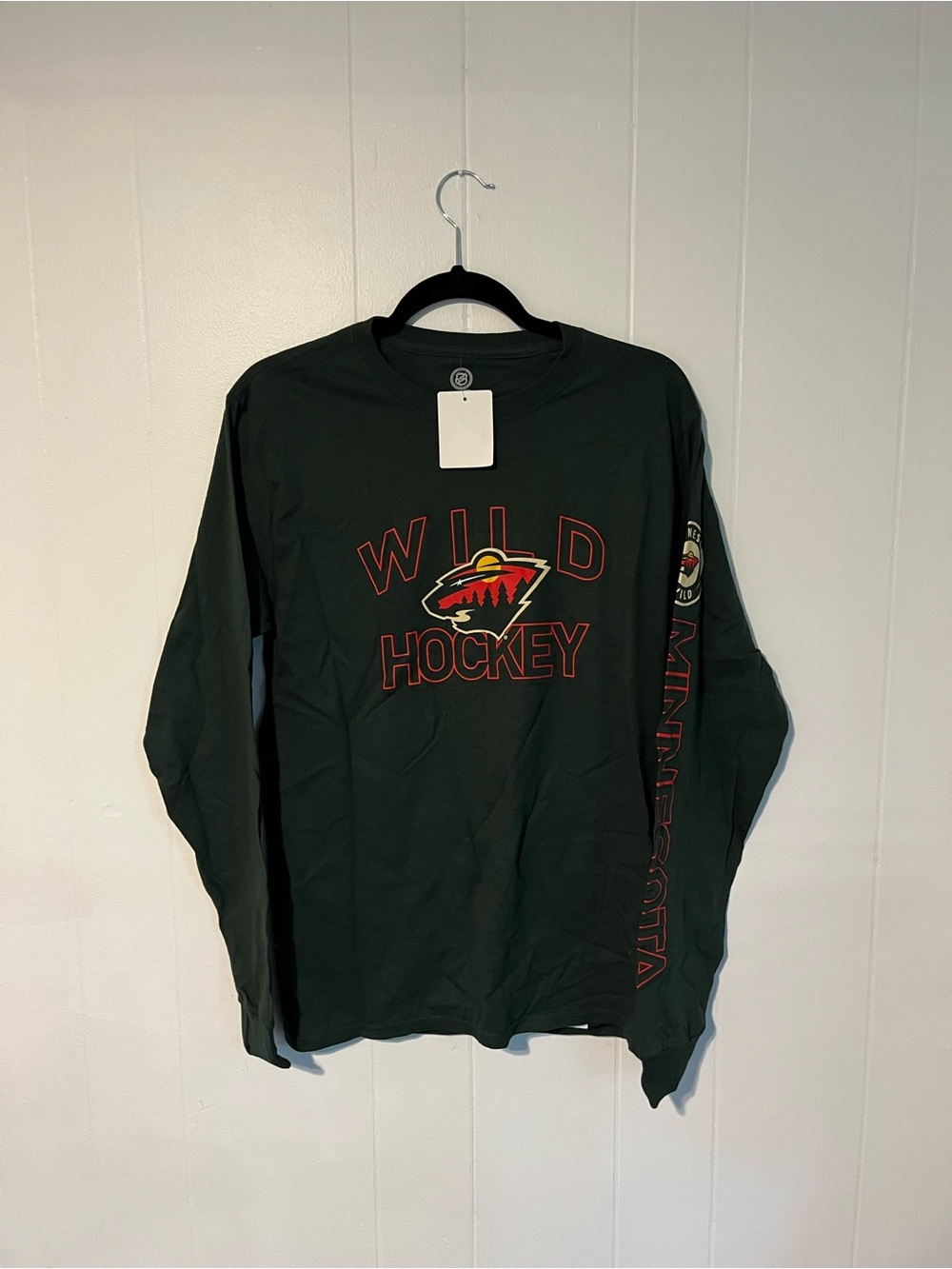 NWT Minnesota Wild Long Sleeve